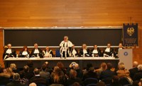 Il tavolo della commissione di laurea