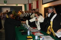 La consegna del diploma di laurea 