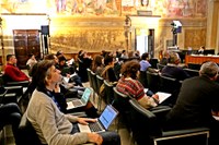 Studiosi e pubblico nel Salone del Parlamento, Castello di Udine 