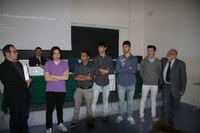 Gli studenti dell’Istituto 'Pavoniano Artigianelli' di Milano con il professor Giuseppe Pelosi e il preside della facoltà di Scienze della formazione Gian Luca Foresti