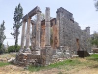 Il tempio di epoca romana a Bziza