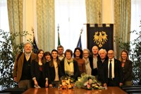 Foto di gruppo con i famigliari delle vincitrici