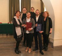 I premiati con, da sinistra, Antonietta Zanini, Rossella Tito, Stefania Pascut, Stefania Zuliani